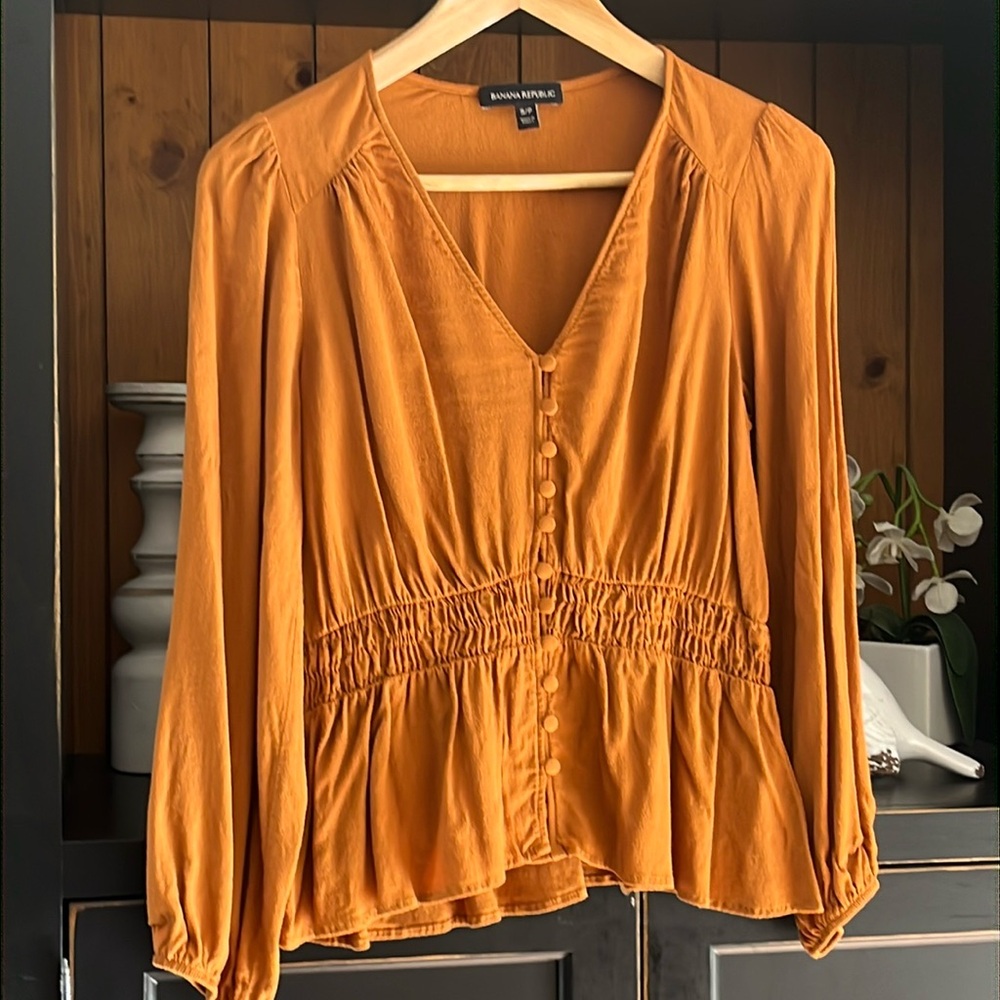Banana Republic smocked waist blouse